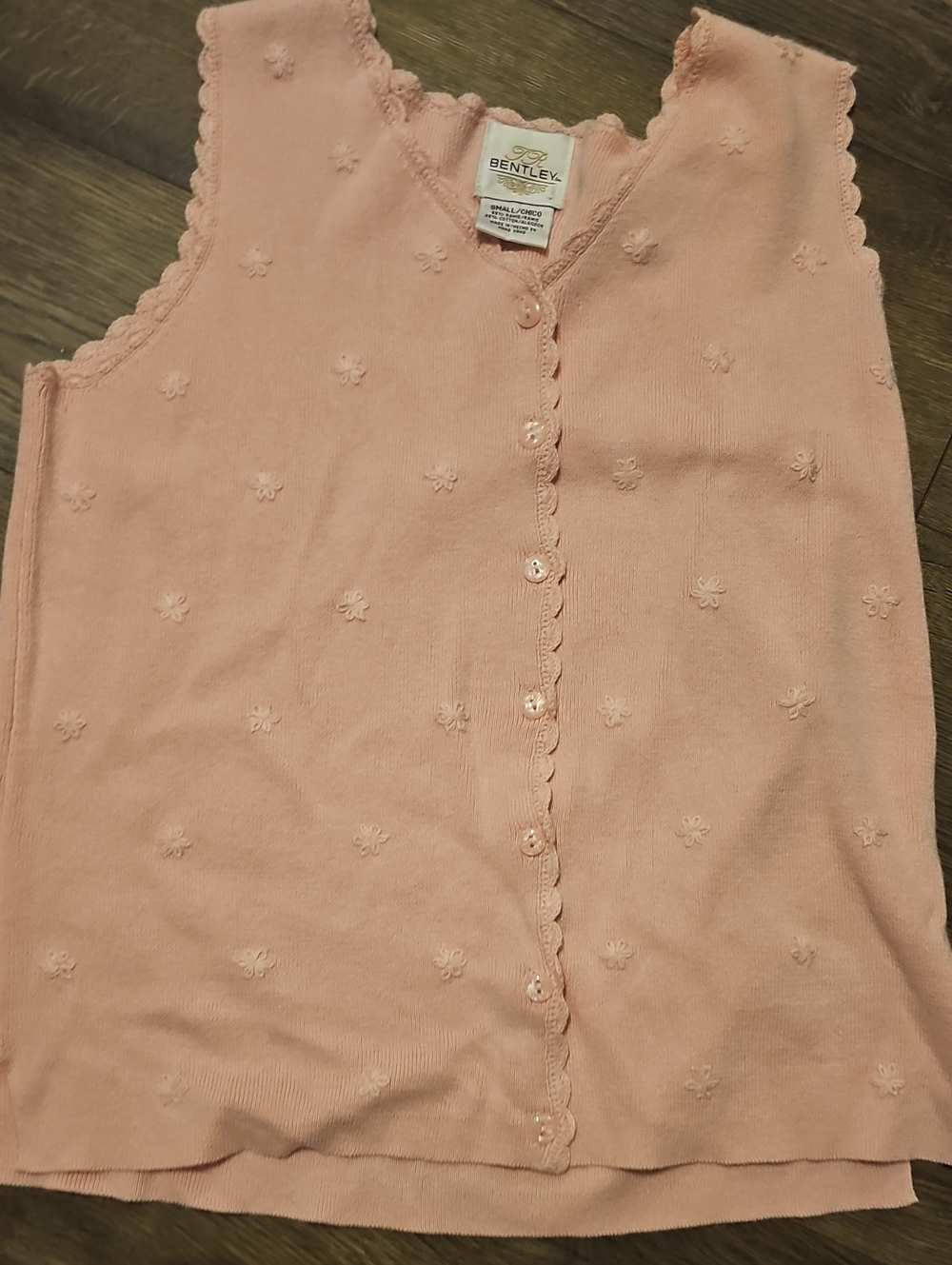 Bentley Pink Sleeveless V-Neck  Sweater 80s Embroidered Scallop Small Women